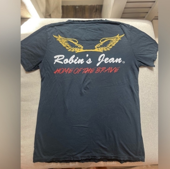 Robin Jean's Shirt - Picture 2 of 3